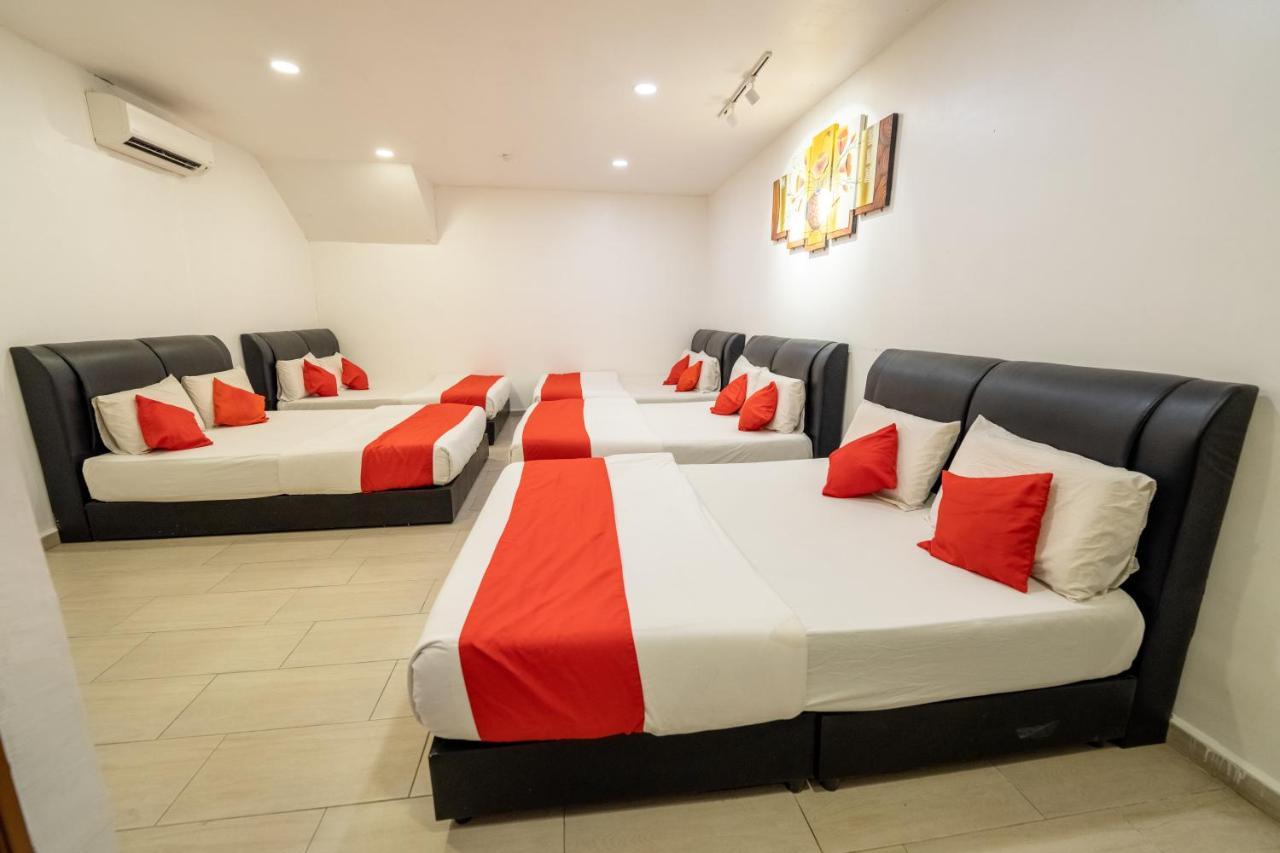 Mary J Hotel Family 10 Pax Room Kota Bharu Exterior foto