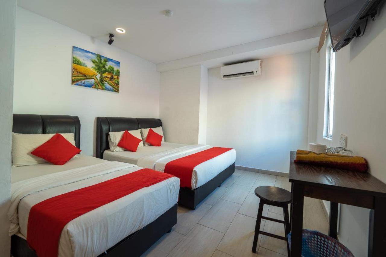 Mary J Hotel Family 10 Pax Room Kota Bharu Exterior foto