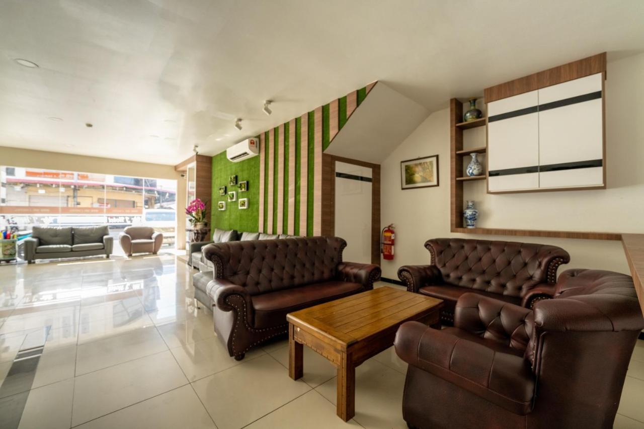 Mary J Hotel Family 10 Pax Room Kota Bharu Exterior foto