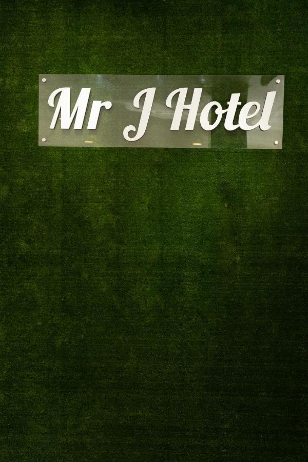 Mary J Hotel Family 10 Pax Room Kota Bharu Exterior foto