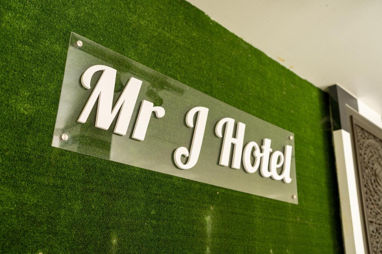 Mary J Hotel Family 10 Pax Room Kota Bharu Exterior foto