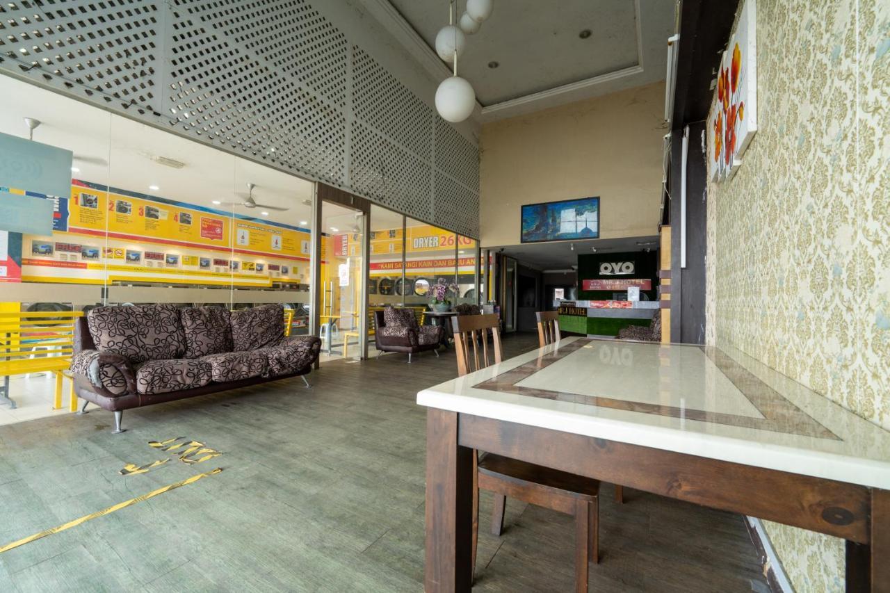 Mary J Hotel Family 10 Pax Room Kota Bharu Exterior foto